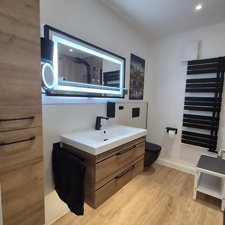 Grosses Freistehendes Einfamilienhaus 펜션 칼텐키르헨