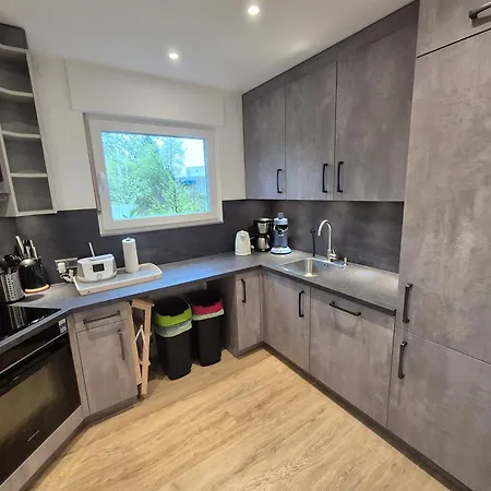 Grosses Freistehendes Einfamilienhaus 펜션 칼텐키르헨