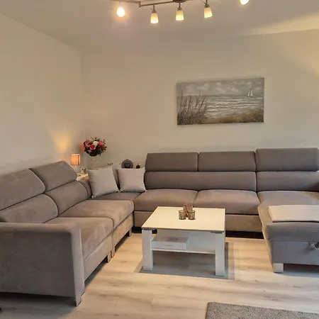 Grosses Freistehendes Einfamilienhaus