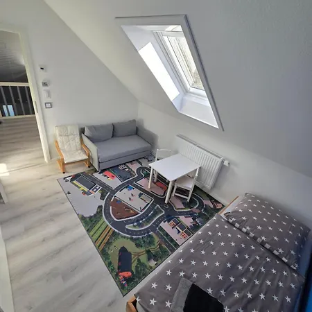 Grosses Freistehendes Einfamilienhaus Vakantiehuis *