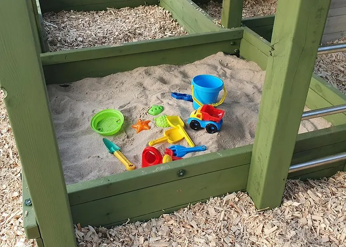 Grosses Freistehendes Einfamilienhaus *